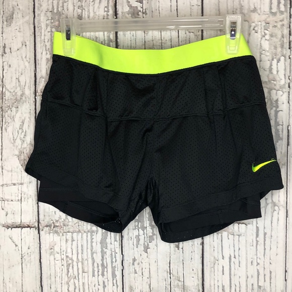 adidas Pants - Nike dry fit shorts size black with green trim med
